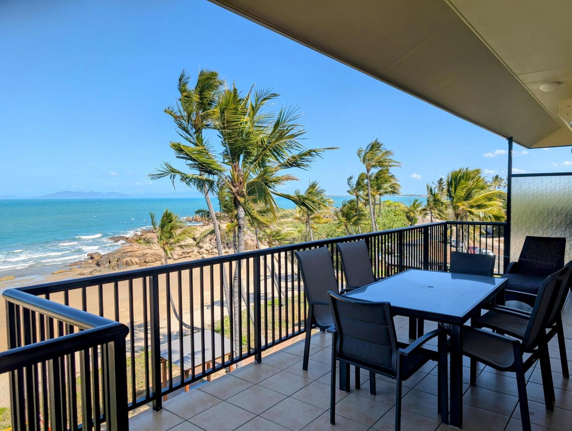 Rose Bay Resort Bowen Exterior foto