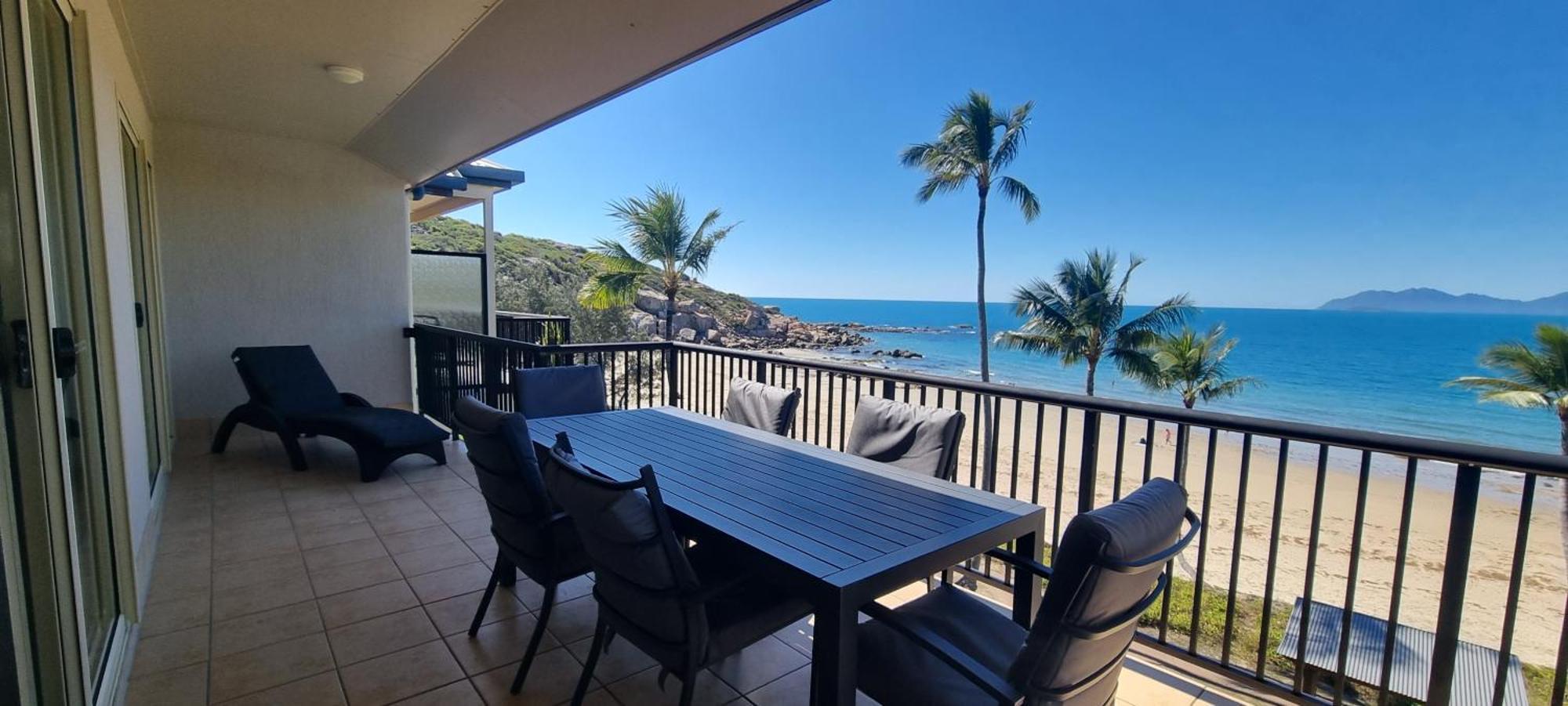 Rose Bay Resort Bowen Exterior foto