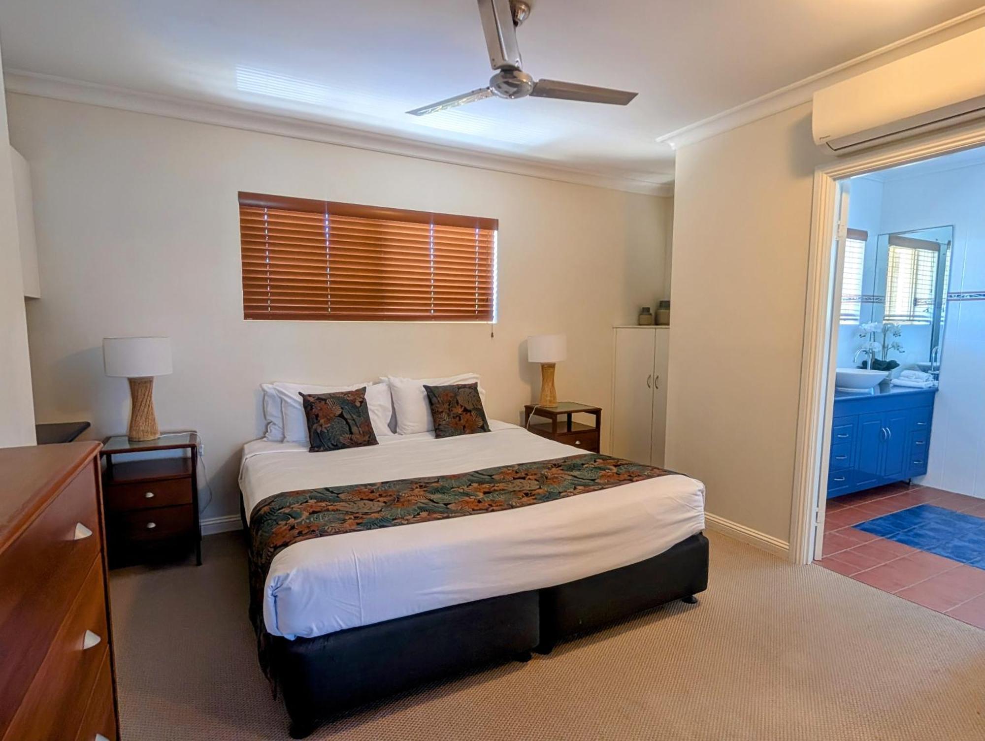 Rose Bay Resort Bowen Exterior foto