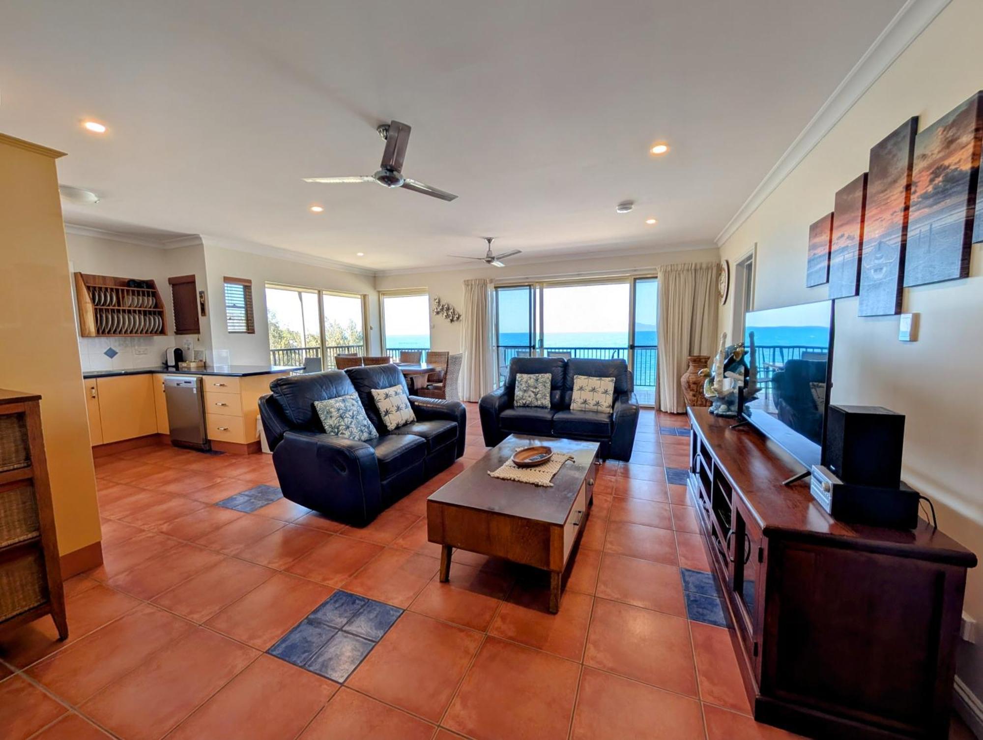 Rose Bay Resort Bowen Exterior foto
