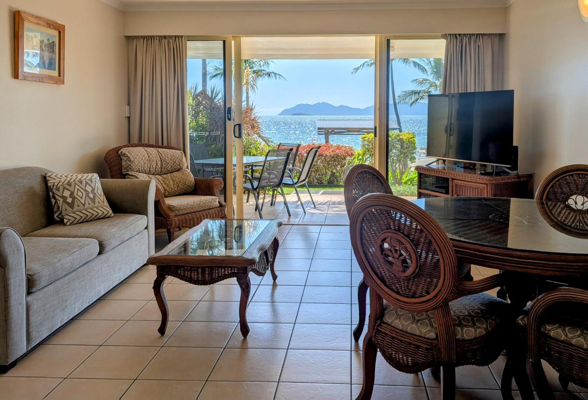 Rose Bay Resort Bowen Exterior foto