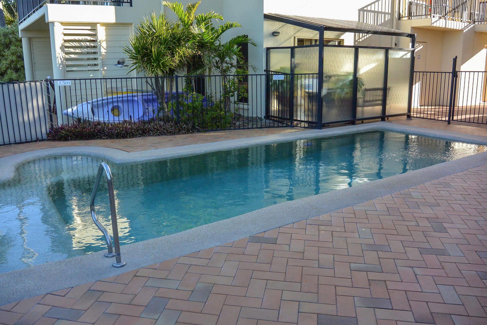 Rose Bay Resort Bowen Exterior foto